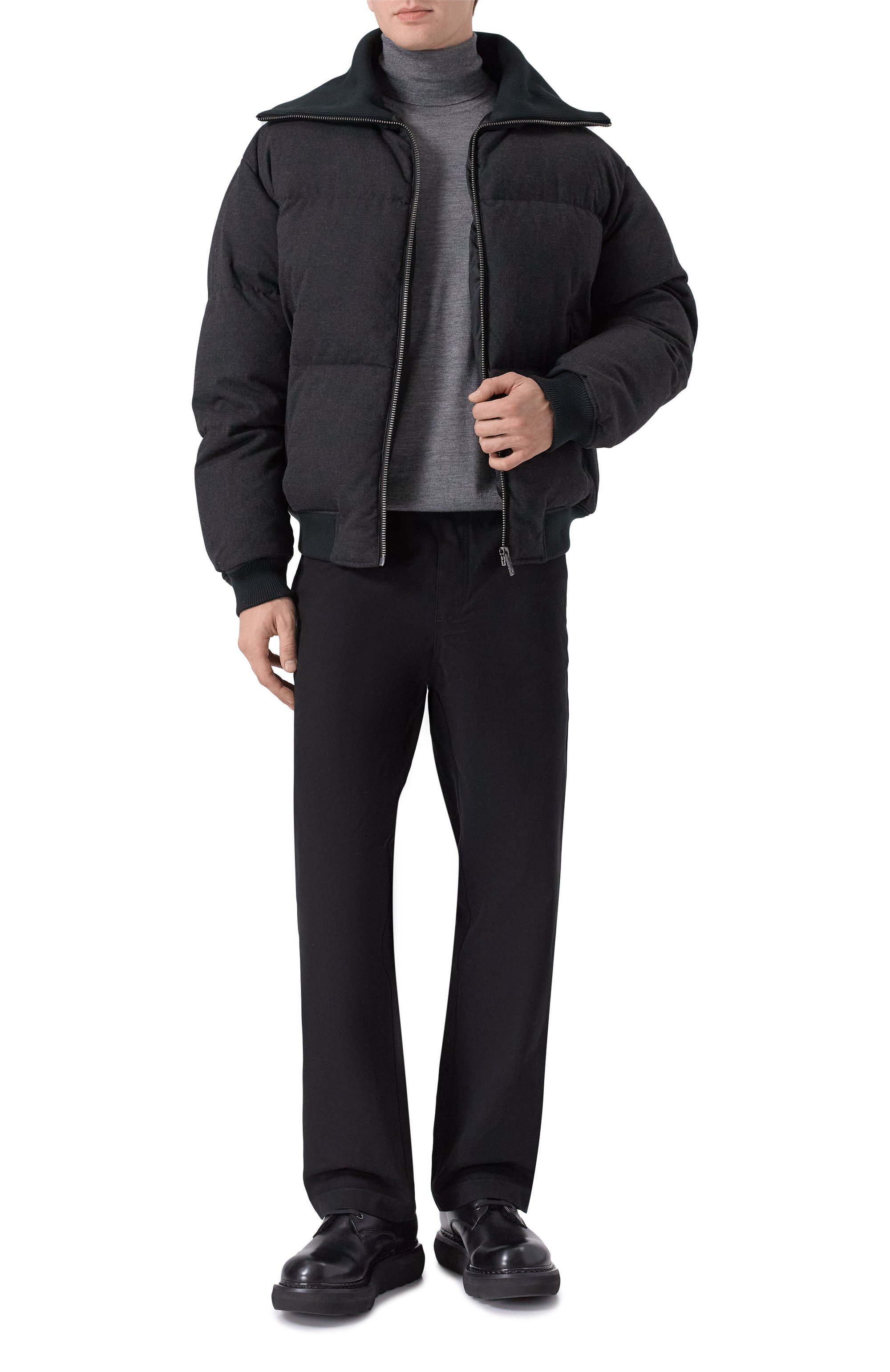 Пуховый бомбер HUGO черного цвета по цене 47950 руб., арт. 50546265, фото 2 Пуховый бомбер HUGO, арт. 50546265, фото 2