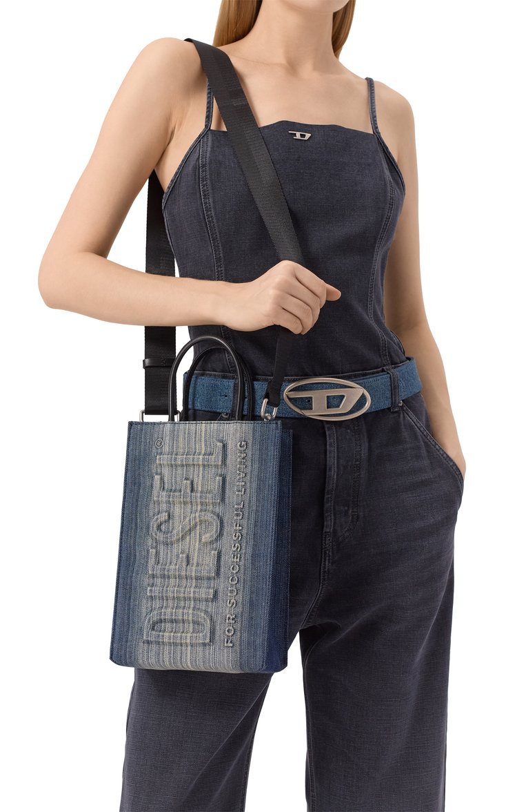 Женская сумка les shoppers DIESEL синего цвета, арт. X10282/P8081 | Фото 2 (Материал: Текстиль; Размер: medium; Ремень/цепочка: На ремешке)