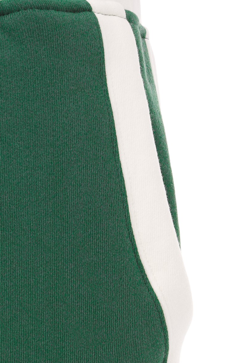 Мужские хлопковые брюки RHUDE зеленого цвета, арт. RHSS25SP01012 | Фото 6 (Автоматизация состава: Проставлено; Автоматизация ТО: Проставлено; Материал внешний: Хлопок; Длина (брюки, джинсы): Стандартные; Стили: Кэжуэл; Случай: Повседневный)