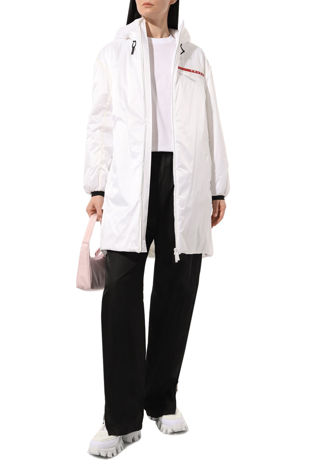 Куртка PRADA белого цвета по цене 220000 руб., арт. 29Z855-1ZT6-F027K-212, фото 2 Куртка PRADA, арт. 29Z855-1ZT6-F027K-212, фото 2