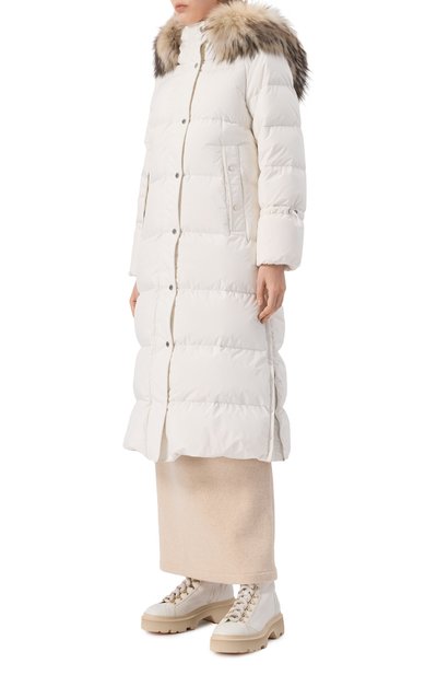 Пуховик MOORER белого цвета по цене 369500 руб., арт. BREUIL/FUR-STP, фото 3 Пуховик MOORER, арт. BREUIL/FUR-STP, фото 3