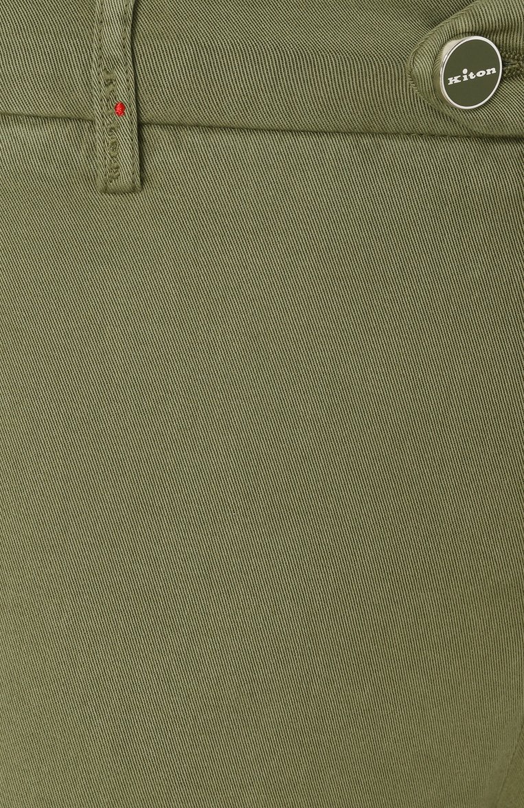 Мужские брюки KITON хаки цвета, арт. UFPPEK0606F08 | Фото 6 (Длина (брюки, джинсы): Стандартные; Силуэт М (брюки): Чиносы; Случай: Повседневный; Стили: Кэжуэл; Материал внешний: Хлопок; Автоматизация состава: Проставлено; Автоматизация ТО: Проставлено)