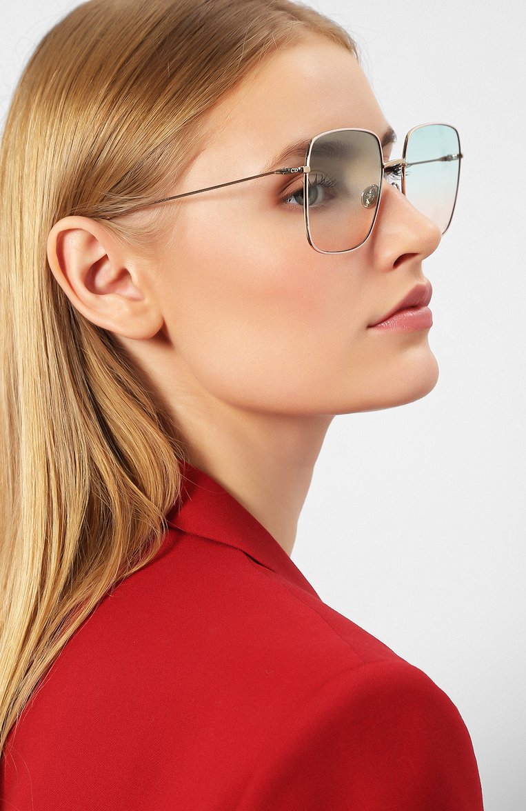 Женские солнцезащитные очки DIOR EYEWEAR золотого цвета, арт. DI0RSTELLAIRE1 EYR | Фото 2 (Региональные ограничения белый список (Axapta Mercury): Не проставлено, RU; Нос: Не проставлено; Тип очков: С/з; Статус прове�рки: Проверена категория; Очки форма: Квадратные; Оптика Гендер: оптика-женское)