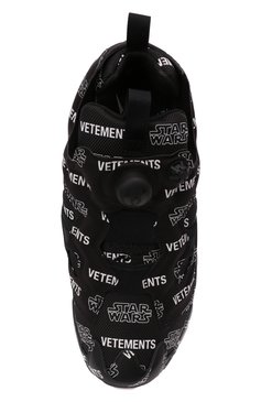 Женские текстильные кроссовки star wars x vetements VETEMENTS черного цвета, арт. UE52SN100B 1385/W | Фото 6 (Материал внешний: Текстиль; Подошва: Платформа; Региональные ограничения белый список (Axapta Mercury): Не проставлено; Стили: Гранж, Кэжуэл; Материал сплава: Проставлено; Материал утеплителя: Без утеплителя; Материал внутренний: Текстиль; Драгоценные камни: Проставлено; толщина подошвы: 4,3; ширина носка стельки: 8,3, 8,5, 9)