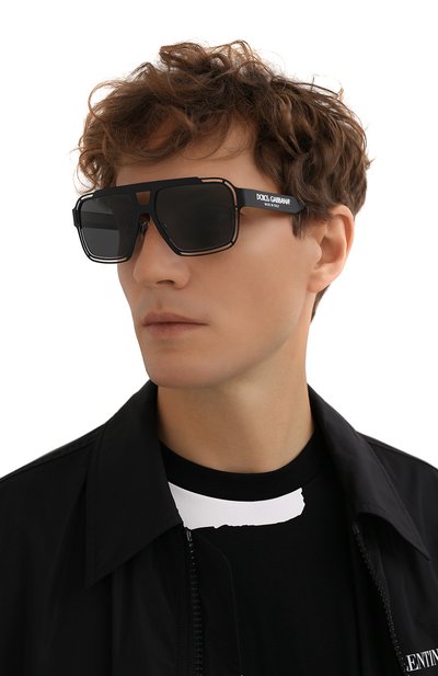 Солнцезащитные очки DOLCE & GABBANA черного цвета по цене 29750 руб., арт. 2270-327687, фото 2 Солнцезащитные очки DOLCE & GABBANA, арт. 2270-327687, фото 2