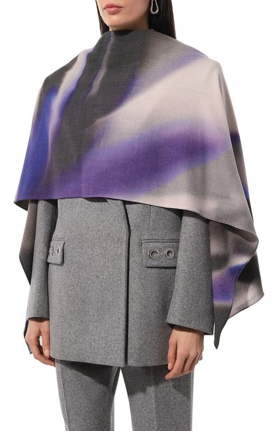 Шерстяной палантин EMPORIO ARMANI фиолетового цвета по цене 31450 руб., арт. 635267/4F306, фото 3 Шерстяной палантин EMPORIO ARMANI, арт. 635267/4F306, фото 3