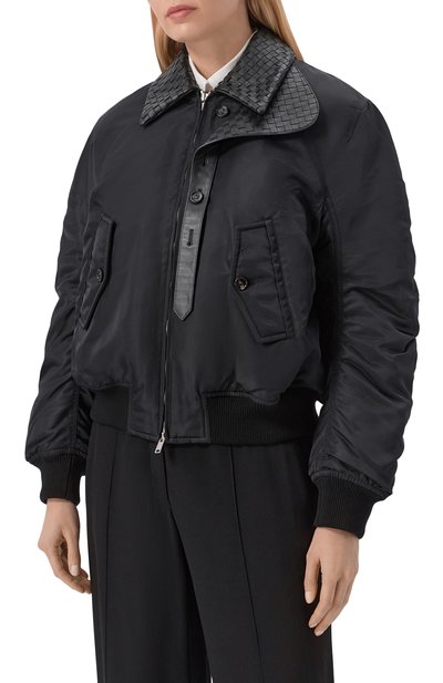 Бомбер BOTTEGA VENETA черного цвета по цене 554500 руб., арт. 860778/V6C50, фото 3 Бомбер BOTTEGA VENETA, арт. 860778/V6C50, фото 3