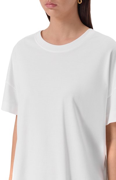 Хлопковая футболка WINDSOR белого цвета по цене 16800 руб., арт. 52 DT714 10012442, фото 5 Хлопковая футболка WINDSOR, арт. 52 DT714 10012442, фото 5