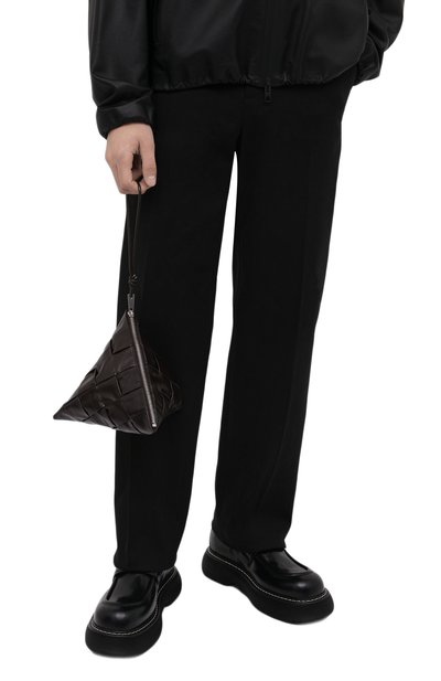 Кожаный клатч BOTTEGA VENETA темно-коричневого цвета по цене 79950 руб., арт. 667045/VCQ72, фото 2 Кожаный клатч BOTTEGA VENETA, арт. 667045/VCQ72, фото 2