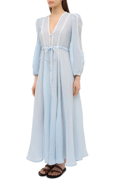Льняное платье A MERE CO голубого цвета по цене 66800 руб., арт. AMC-RSS21-02BW, фото 3 Льняное платье A MERE CO, арт. AMC-RSS21-02BW, фото 3
