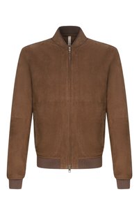 Коричневый