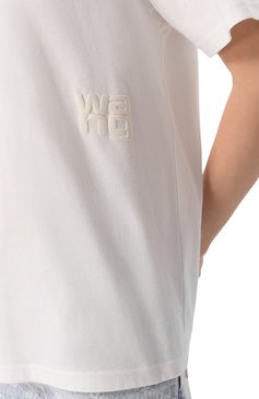 Женская хлопковая футболка ALEXANDERWANG.T белого цвета, арт. 4CC3241520 | Фото 5 (Рукава: Короткие; Драгоценные камни: Проставлено; Материал сплава: Проставлено; Материал внешний: Хлопок; Длина (для топов): Стандартные; Принт: Без принта; Стили: Кэжуэл)