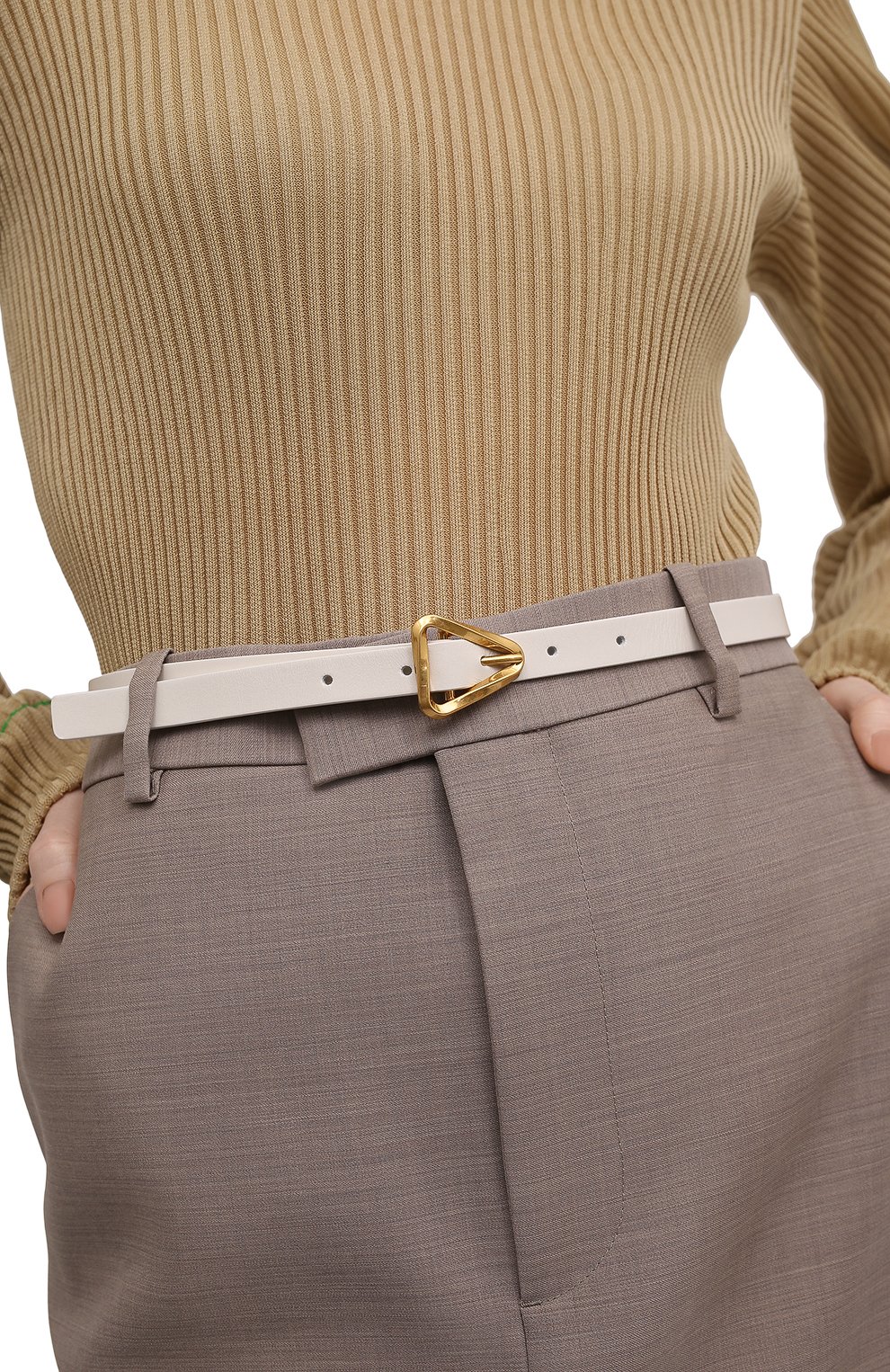 Кожаный ремень grasp BOTTEGA VENETA белого цвета по цене 39800 руб., арт. 680342/VMAU3, фото 2 Кожаный ремень grasp BOTTEGA VENETA, арт. 680342/VMAU3, фото 2