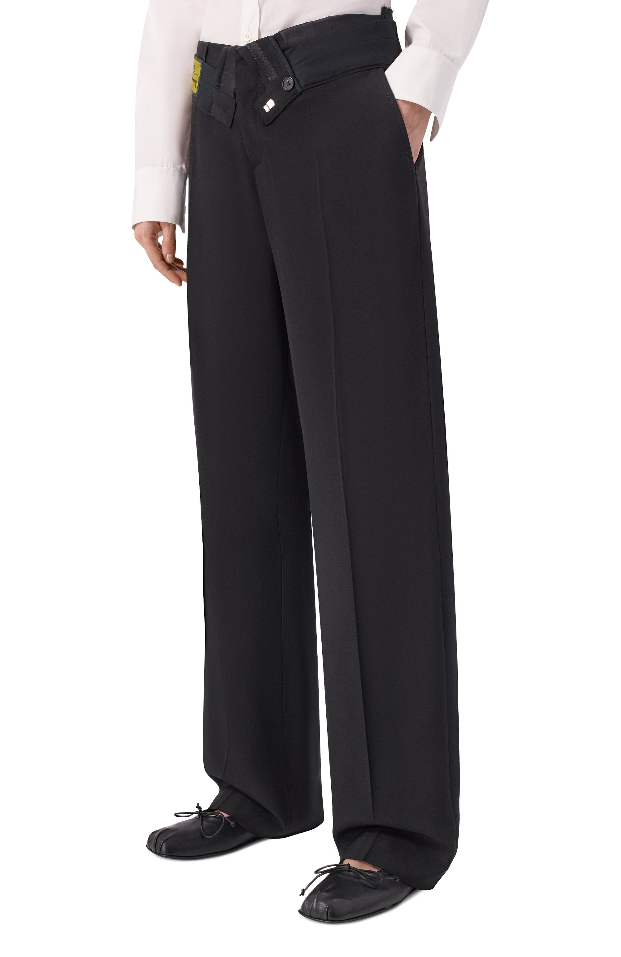 Брюки MM6 черного цвета по цене 83700 руб., арт. S52KA0559/M35436, фото 3 Брюки MM6, арт. S52KA0559/M35436, фото 3