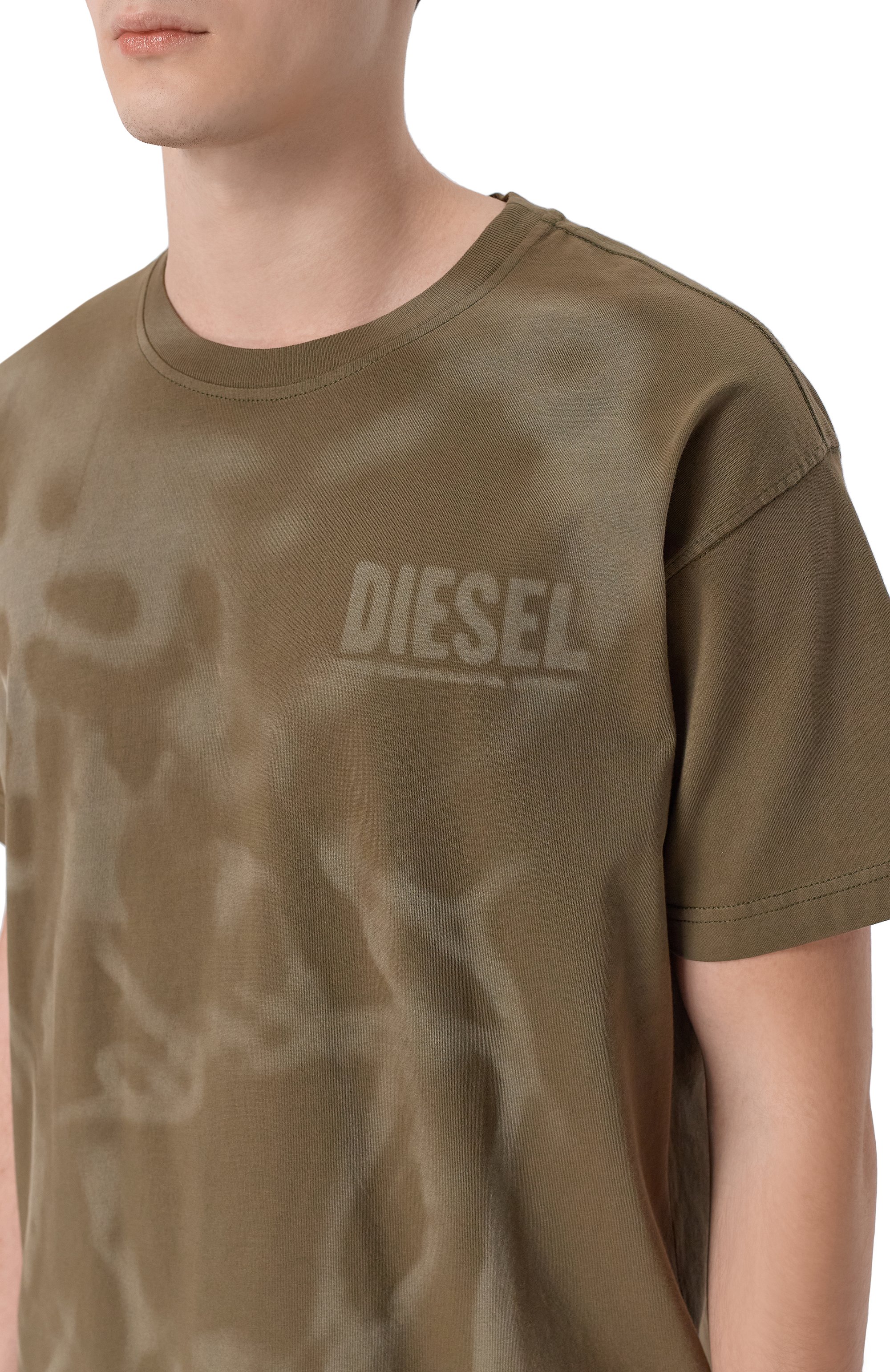 Хлопковая футболка DIESEL хаки цвета по цене 10550 руб., арт. A19995/0LJBS, фото 5 Хлопковая футболка DIESEL, арт. A19995/0LJBS, фото 5