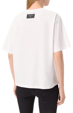 Женская хлопковая футболка BALMAIN белого цвета, арт. EF1EG110/GE45 | Фото 4 (Материал сплава: Проставлено; Рукава: Короткие; Драгоценные камни: Проставлено; Длина (для топов): Стандартные; Стили: Кэжуэл; Принт: С принтом; Материал внешний: Хлопок)