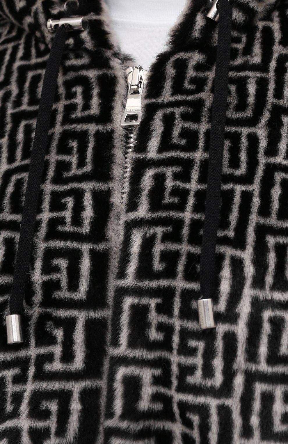 Бомбер BALMAIN черного цвета по цене 192500 руб., арт. WH1JR016/X165, фото 5 Бомбер BALMAIN, арт. WH1JR016/X165, фото 5