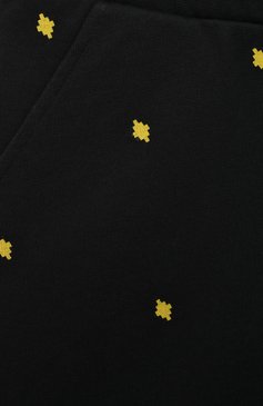 Детские хлопковые шорты MARCELO BURLON KIDS OF MILAN черного цвета, арт. 21E/B/MB/3208/0021/2-6Y | Фото 3 (Мальчики Кросс-КТ: Шорты-одежда; Материал внешний: Хлопок; Региональные ограничения белый список (Axapta Mercury): RU; Материал сплава: Проставлено; Нос: Не проставлено; Ростовка одежда: 6 лет | 116 см)