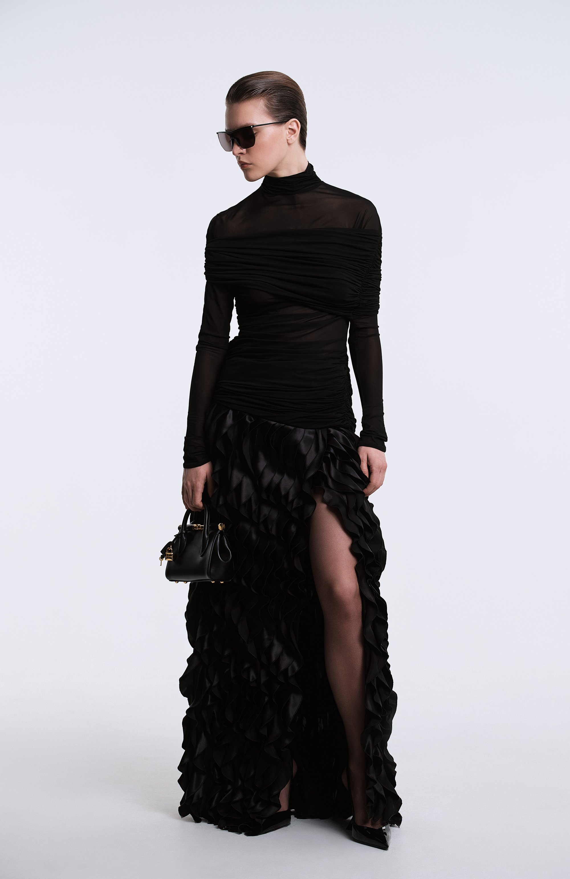 Лакированные туфли cheope THE ATTICO черного цвета по цене 96350 руб., арт. 250WSH00779/LBT002AA, фото 8 Лакированные туфли cheope THE ATTICO, арт. 250WSH00779/LBT002AA, фото 8