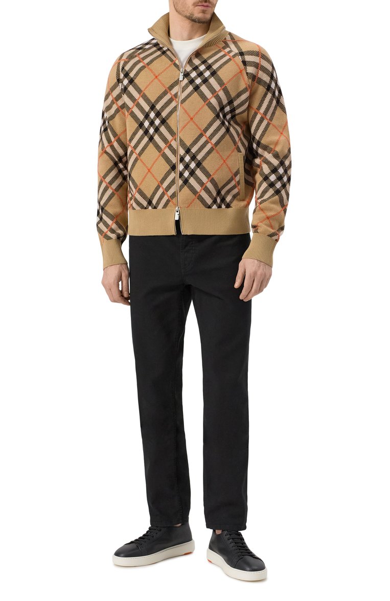 Мужской шерстяной кардиган BURBERRY бежевого цвета, арт. 8095087 | Фото 2 (Длина (для топов): Стандартные; Рукава: Длинные; Материал внешний: Шерсть; Мужское Кросс-КТ: Кардиган-одежда; Стили: Кэжуэл; Застежка: Молния)