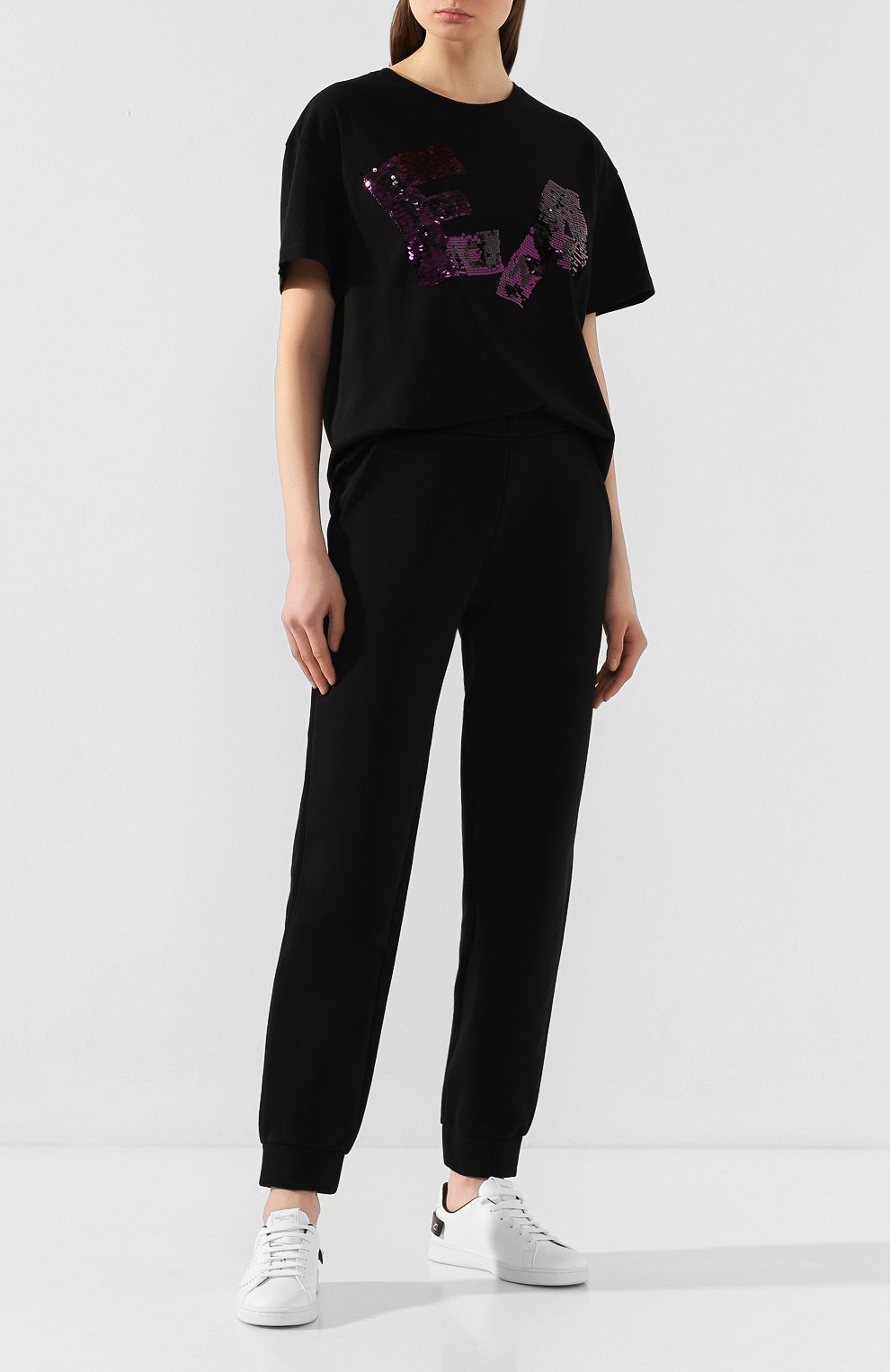 Хлопковая футболка EMPORIO ARMANI черного цвета по цене 23050 руб., арт. 3H2T7K/2J53Z, фото 2 Хлопковая футболка EMPORIO ARMANI, арт. 3H2T7K/2J53Z, фото 2