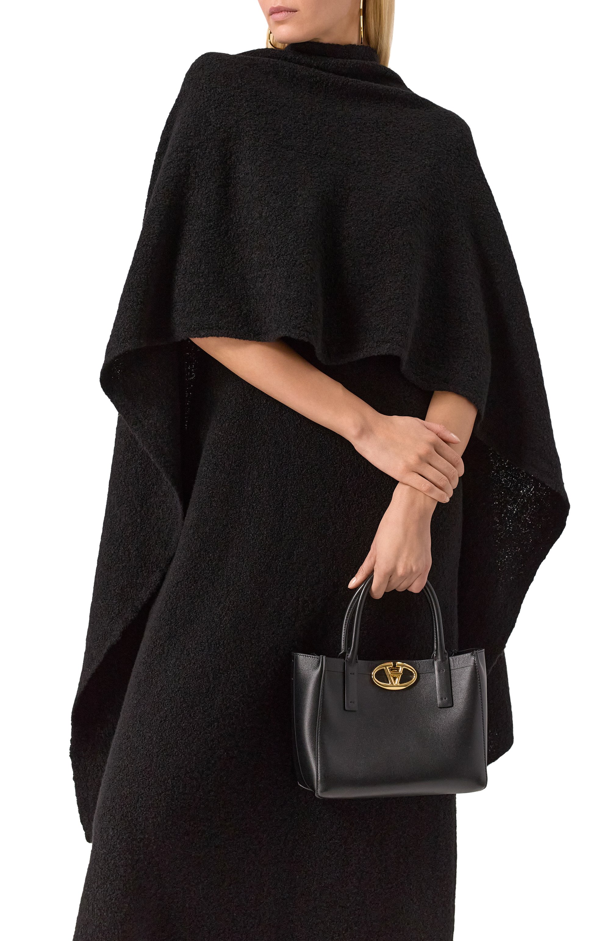 Кашемировый шарф MVST черного цвета по цене 115500 руб., арт. MUW72, фото 2 Кашемировый шарф MVST, арт. MUW72, фото 2