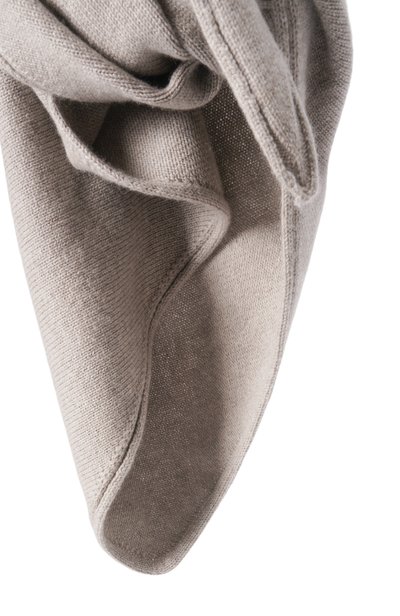 Косынка из шерсти и кашемира 12 STOREEZ серого цвета по цене 12000 руб., арт. 140135, фото 3 Косынка из шерсти и кашемира 12 STOREEZ, арт. 140135, фото 3