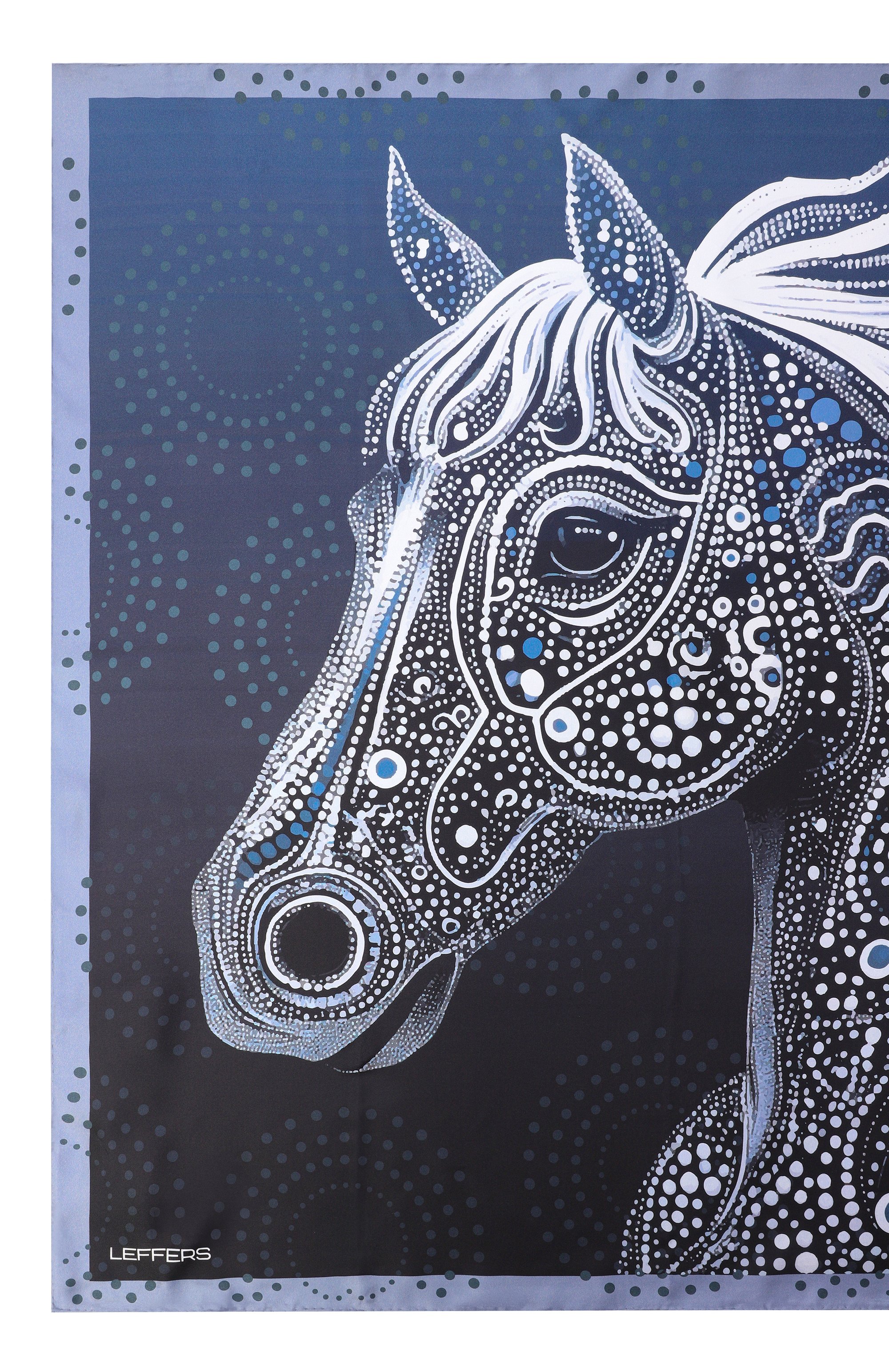 Шелковый платок indigo LEFFERS темно-синего цвета по цене 41480 руб., арт. 41.52.3.17.06, фото 4 Шелковый платок indigo LEFFERS, арт. 41.52.3.17.06, фото 4