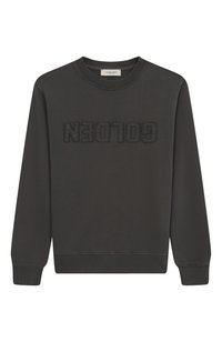 Темно-серый