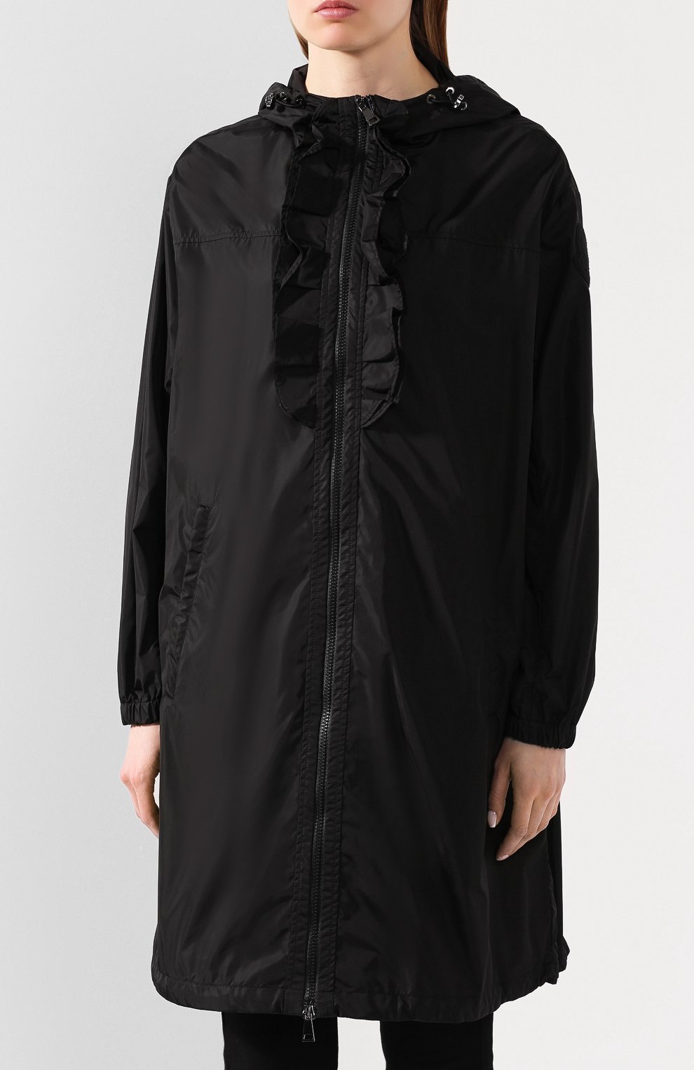 Плащ sauge MONCLER черного цвета по цене 58200 руб., арт. F1-093-1C721-00-C0063, фото 3 Плащ sauge MONCLER, арт. F1-093-1C721-00-C0063, фото 3