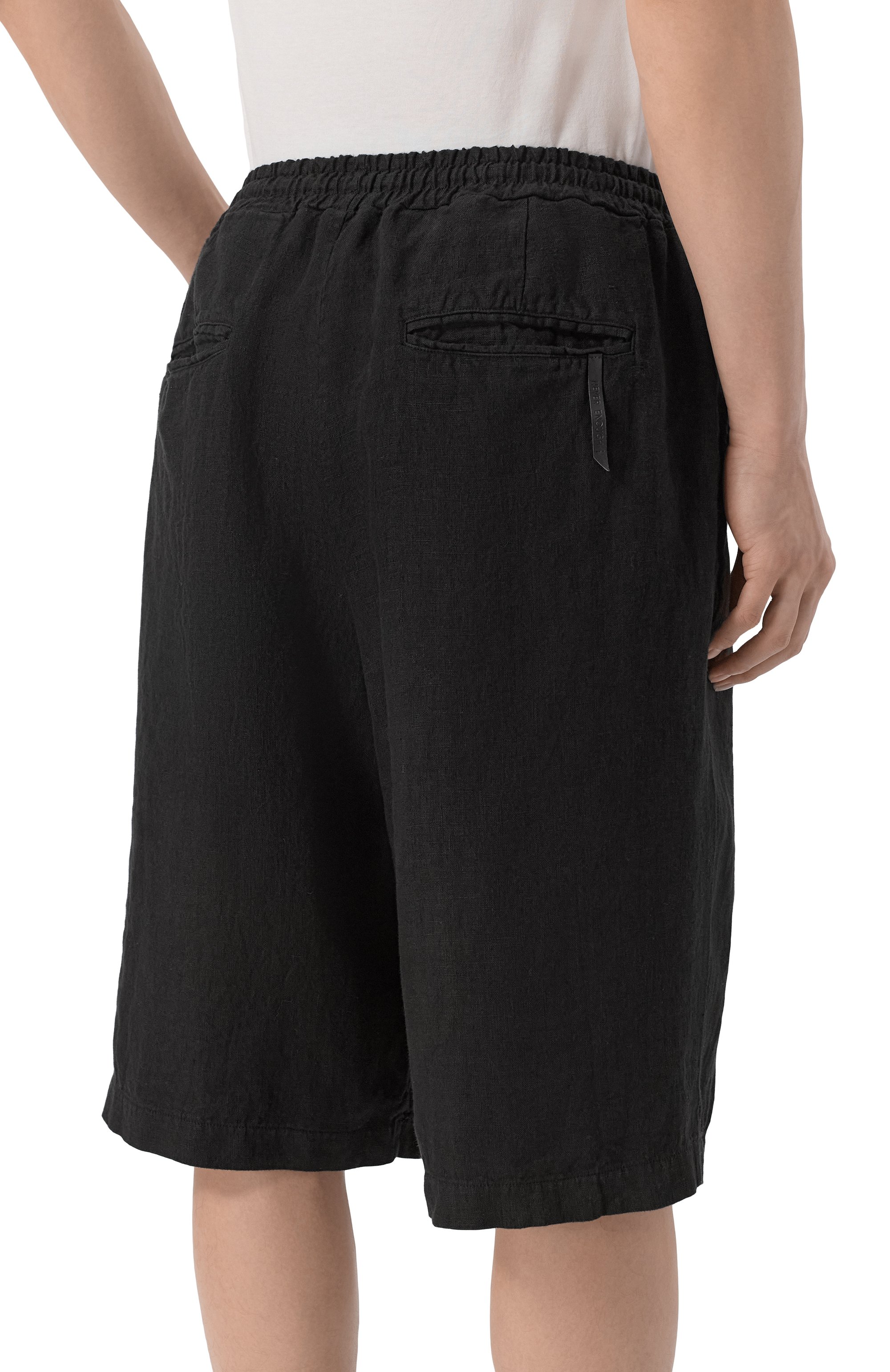 Льняные шорты NEVER ENOUGH черного цвета по цене 26150 руб., арт. 2B6M512-148/MPA079 W142, фото 4 Льняные шорты NEVER ENOUGH, арт. 2B6M512-148/MPA079 W142, фото 4