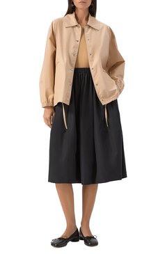 Женская хлопковая куртка JIL SANDER бежевого цвета, арт. J04AM0001-J45026 | Фото 2 (Рукава: Длинные; Материал внешний: Хлопок; Длина (верхняя одежда): Короткие; Кросс-КТ: Куртка, Легкие; Стили: Минимализм)