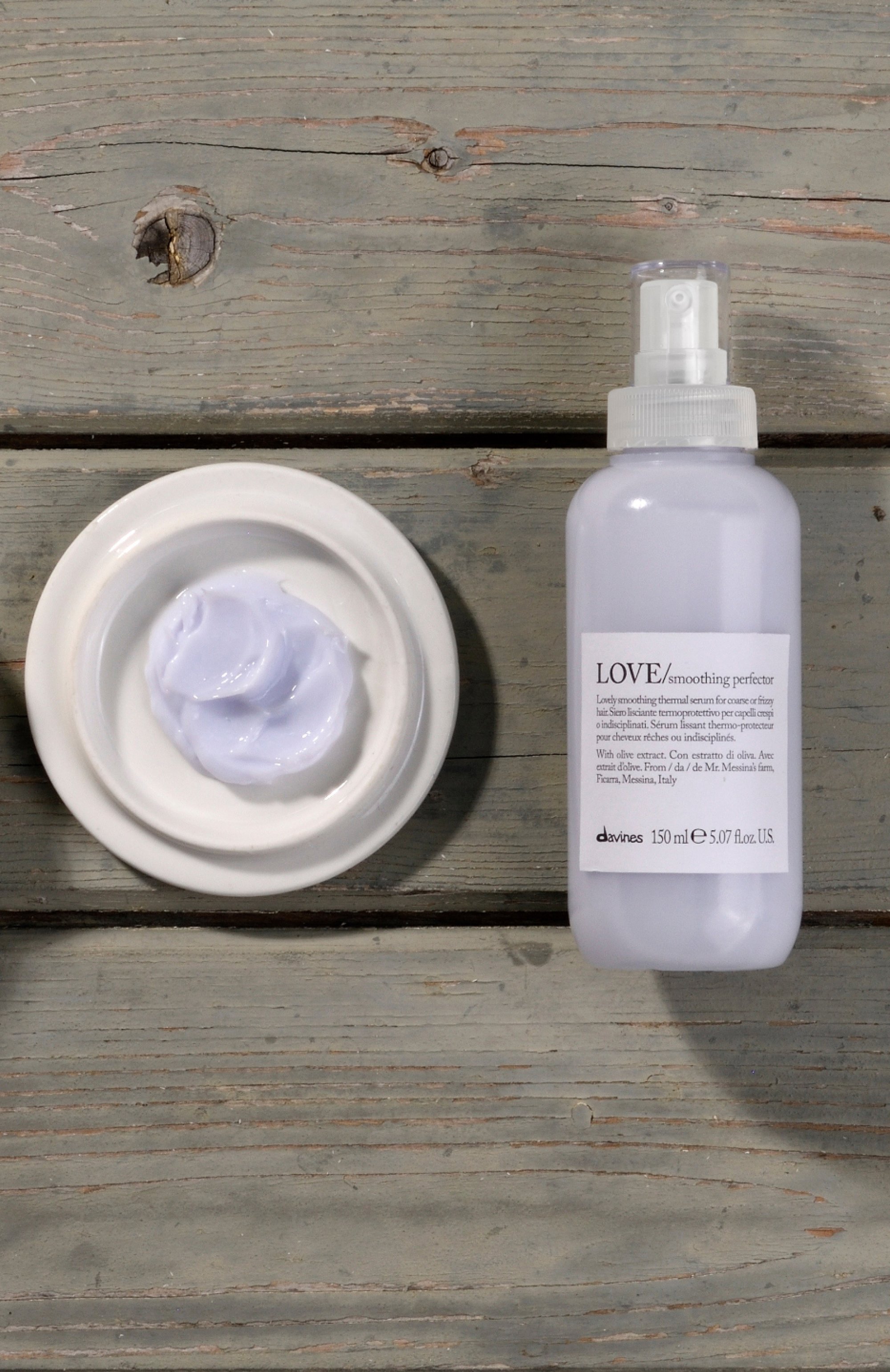 Сыворотка для совершенства волос love smoothing (150ml) DAVINES бесцветного цвета по цене 4830 руб., арт. 75583, фото 2 Сыворотка для совершенства волос love smoothing (150ml) DAVINES, арт. 75583, фото 2