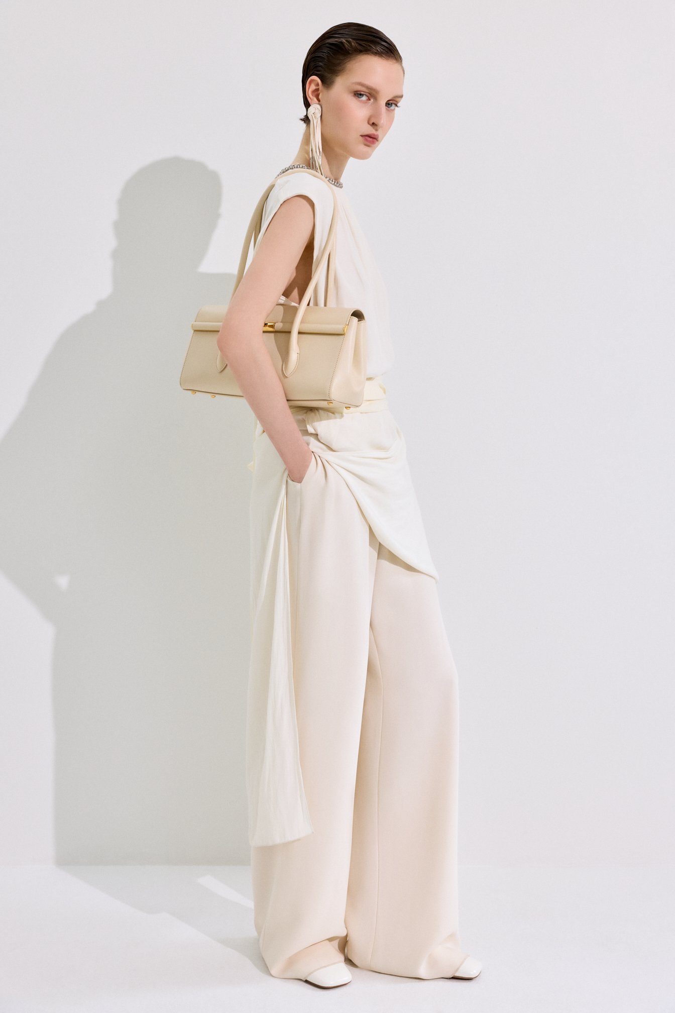 Кожаные туфли sabato BOTTEGA VENETA белого цвета по цене 152000 руб., арт. 868212/V3H90, фото 7 Кожаные туфли sabato BOTTEGA VENETA, арт. 868212/V3H90, фото 7