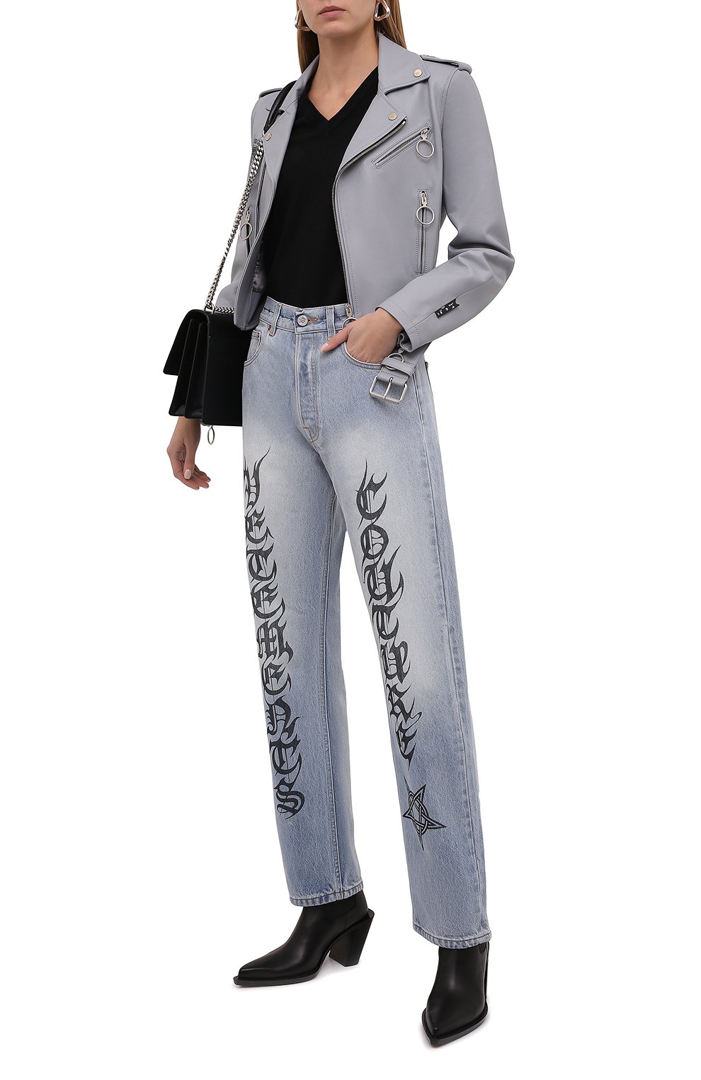 Джинсы VETEMENTS голубого цвета по цене 144000 руб., арт. WA52PA700B 2803/W, фото 2 Джинсы VETEMENTS, арт. WA52PA700B 2803/W, фото 2