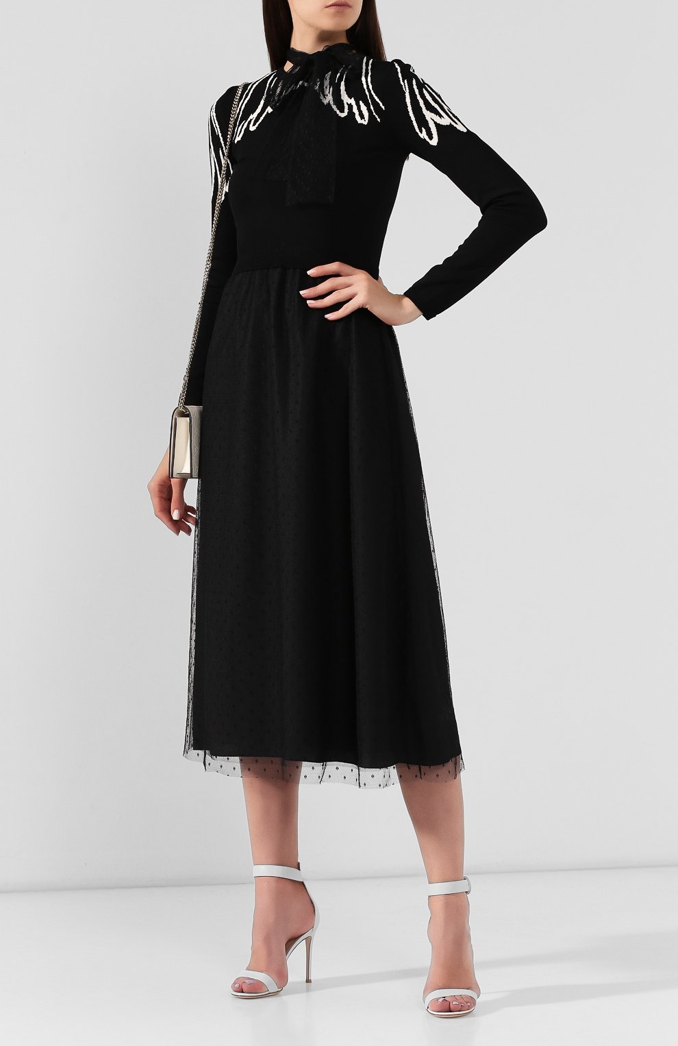 Платье-миди REDVALENTINO черно-белого цвета по цене 89700 руб., арт. SR3KDA78/4G9, фото 2 Платье-миди REDVALENTINO, арт. SR3KDA78/4G9, фото 2