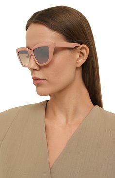 Женские солнцезащитные очки G.O.D. EYEWEAR бежевого цвета, арт. THIRTY THREE AYERS/LIGHT BR0WN | Фото 2 (Тип очков: С/з; Нос: Не проставлено; Региональные ограничения белый список (Axapta Mercury): Не проставлено; Материал: Пластик; Оптика Гендер: оптика-женское; Очки форма: Квадратные)