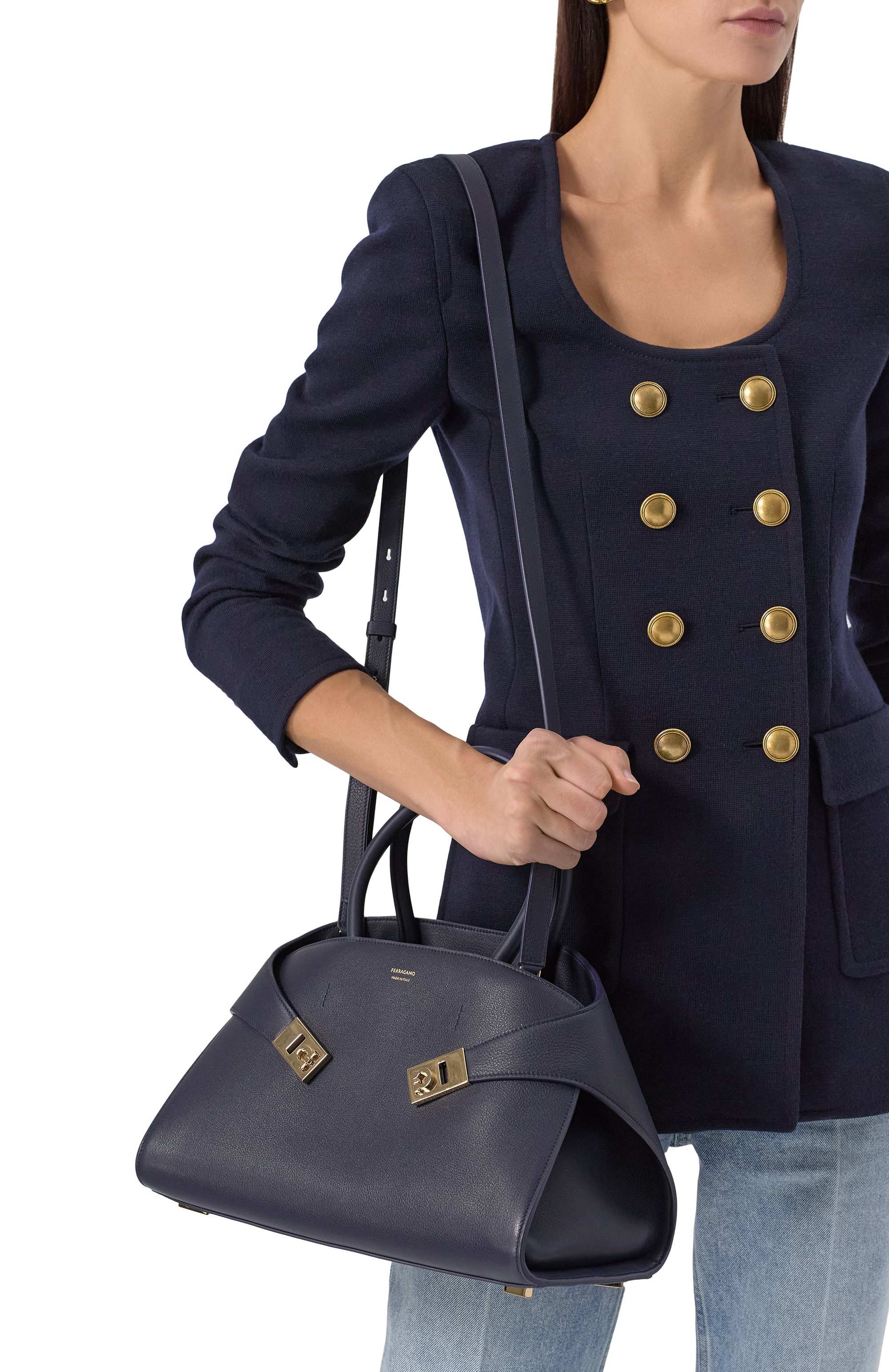 Сумка hug medium FERRAGAMO, арт. 215608/766761, фото 2