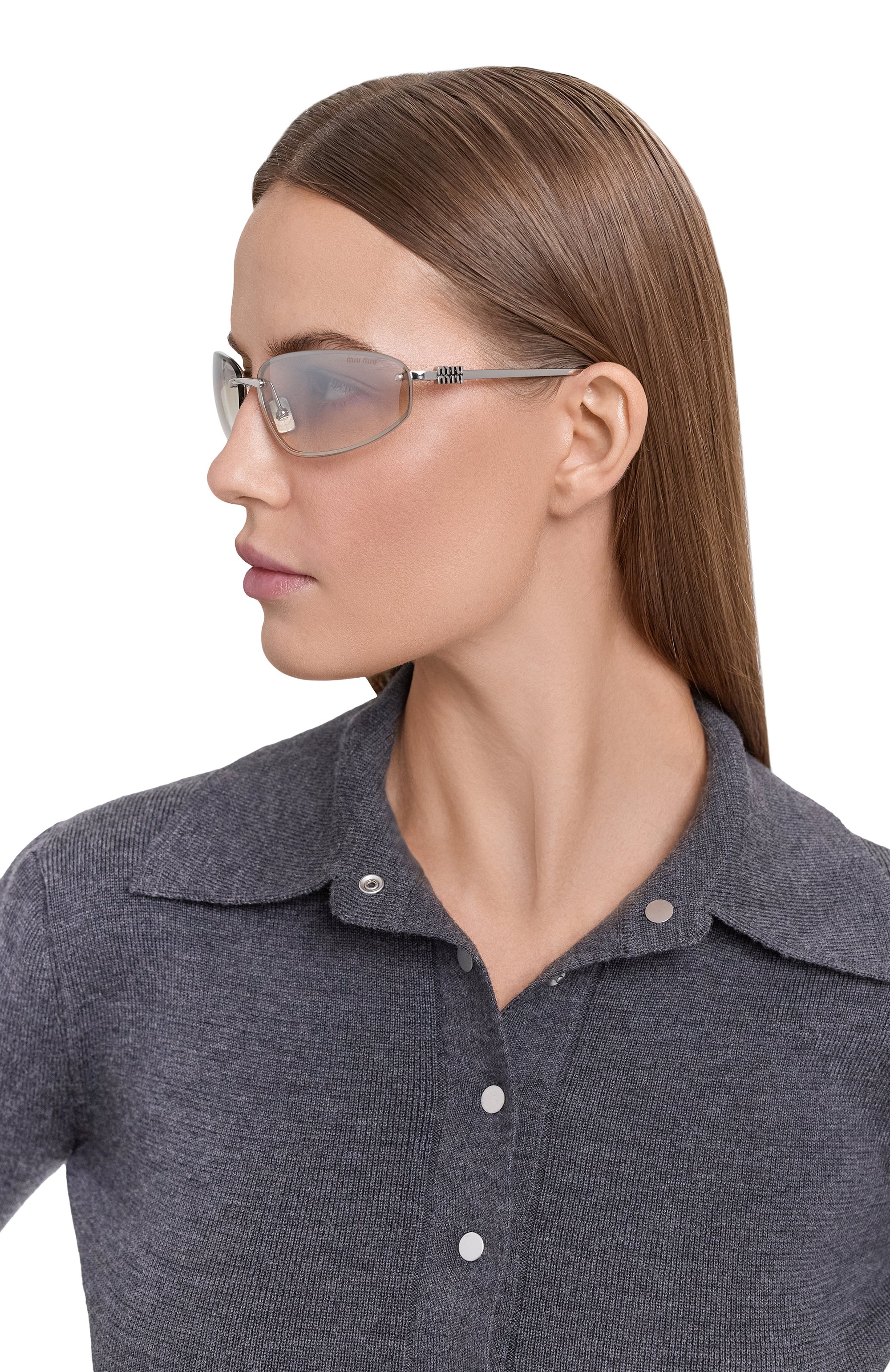 Солнцезащитные очки MIU MIU серого цвета по цене 68950 руб., арт. A50S-1BC8H1, фото 2 Солнцезащитные очки MIU MIU, арт. A50S-1BC8H1, фото 2