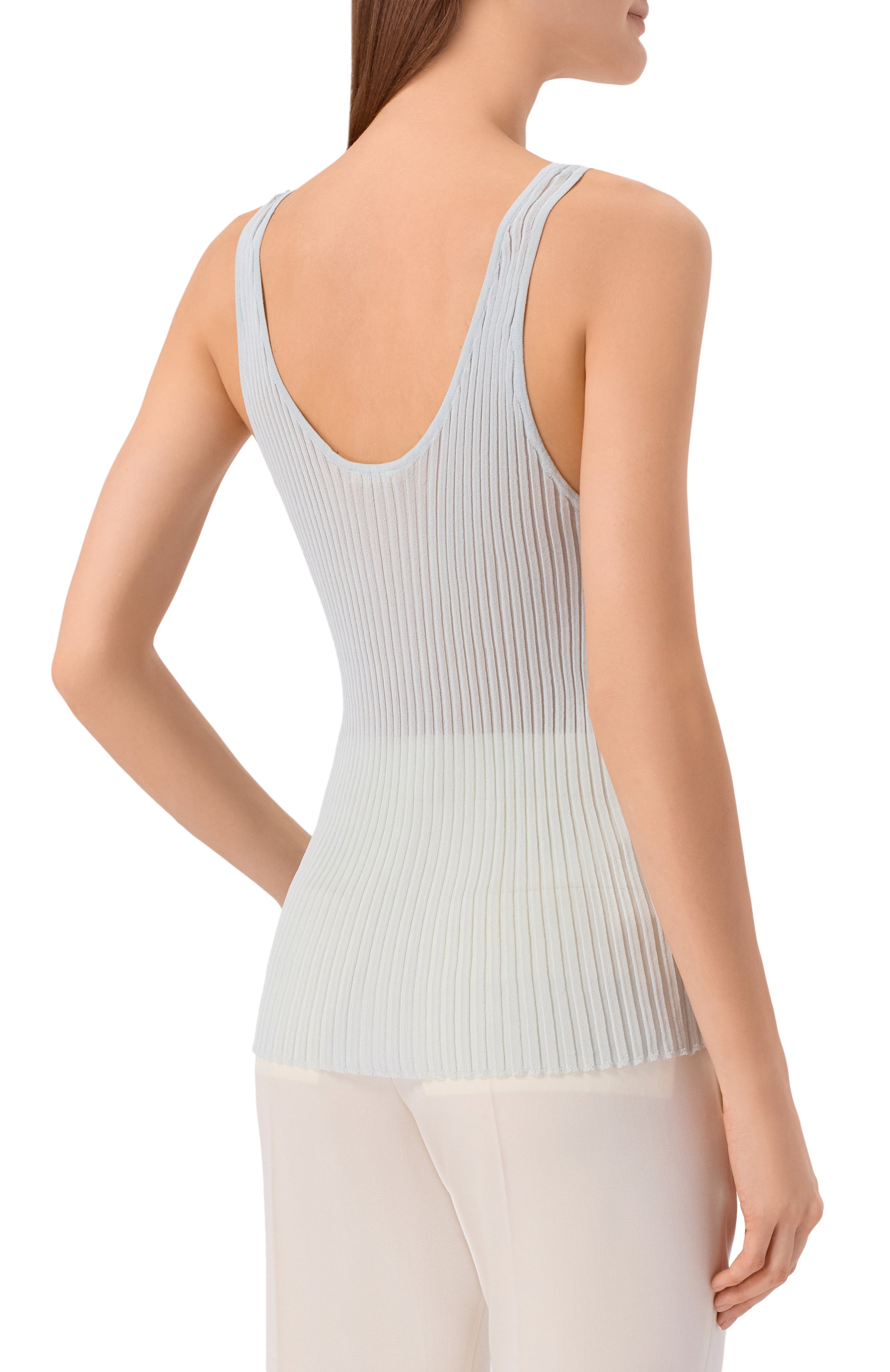 Топ из вискозы 12 STOREEZ голубого цвета по цене 9800 руб., арт. 138057, фото 4 Топ из вискозы 12 STOREEZ, арт. 138057, фото 4