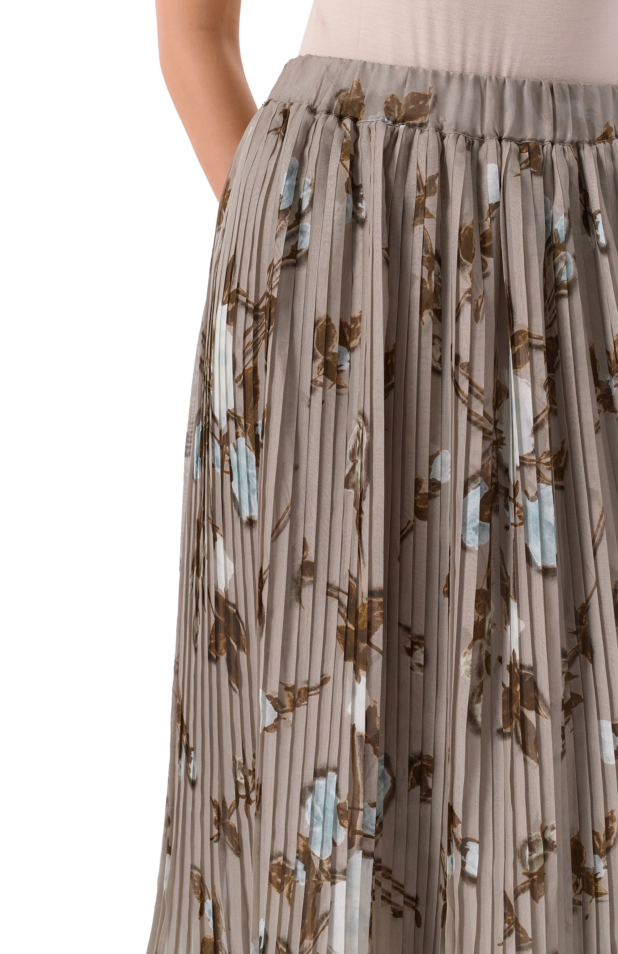 Плиссированная юбка P.A.R.O.S.H. бежевого цвета по цене 104500 руб., арт. P0F-D621156, фото 5 Плиссированная юбка P.A.R.O.S.H., арт. P0F-D621156, фото 5