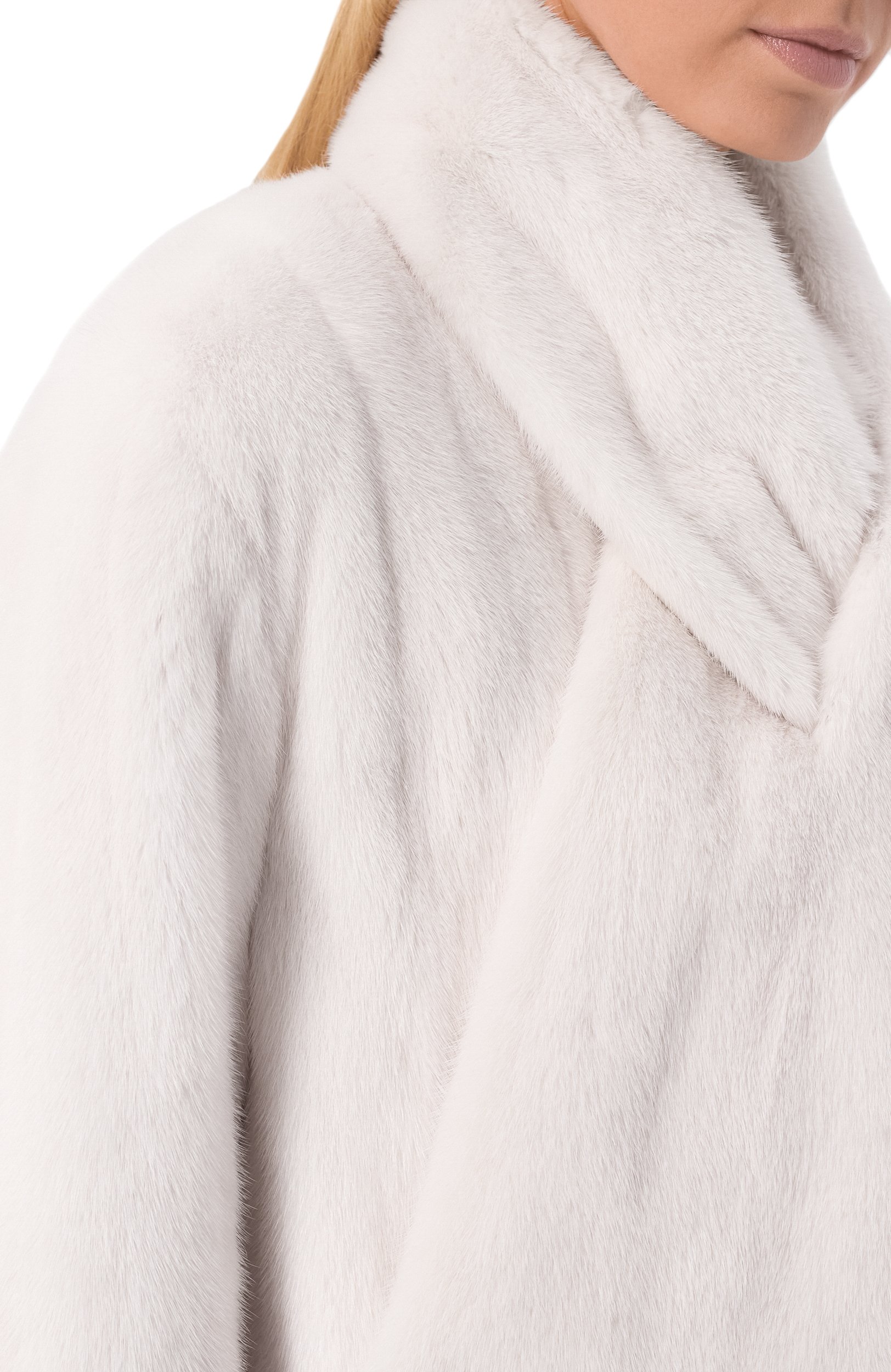 Шуба из норки MVST белого цвета по цене 3595000 руб., арт. M026/MINK WHITE, фото 5 Шуба из норки MVST, арт. M026/MINK WHITE, фото 5