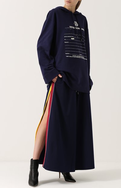 Хлопковые широкие брюки с разрезами FENTY PUMA BY RIHANNA темно-синего цвета по цене 12600 руб., арт. 57576801, фото 2 Хлопковые широкие брюки с разрезами FENTY PUMA BY RIHANNA, арт. 57576801, фото 2