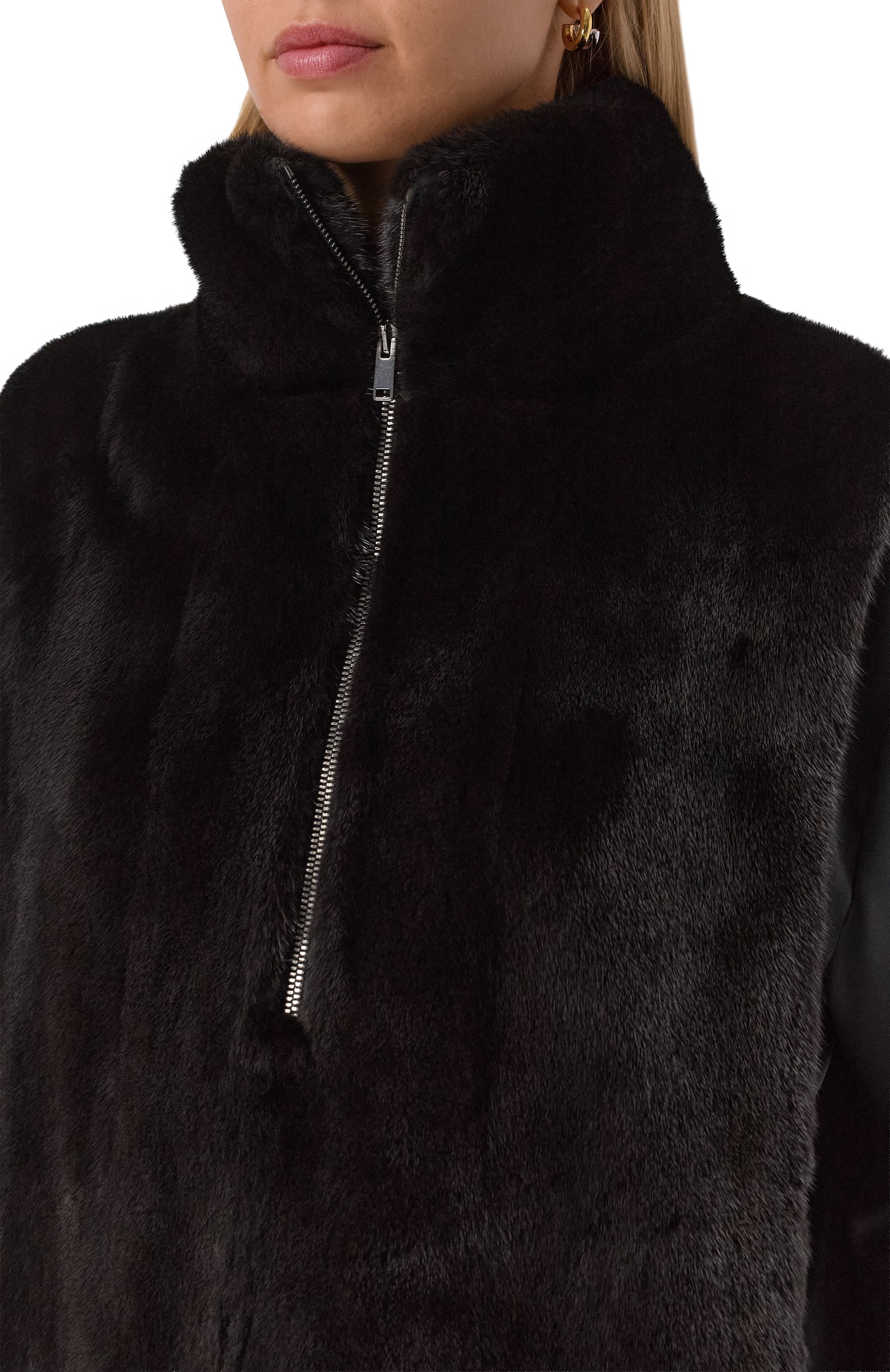 Жилет из норки MVST черного цвета по цене 649000 руб., арт. M012/MINK BGL, фото 5 Жилет из норки MVST, арт. M012/MINK BGL, фото 5
