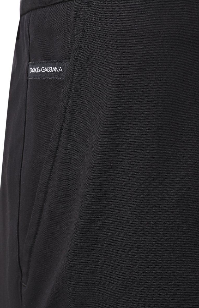 Мужские хлопковые брюки DOLCE & GABBANA черного цвета, арт. GVB6ET/FUFMJ | Фото 6 (Длина (брюки, джинсы): Стандартные; Материал внешний: Хлопок; Силуэт М (брюки): Чиносы; Случай: Повседневный; Стили: Кэжуэл; Автоматизация ТО: Проставлено; Автоматизация состава: Проставлено)