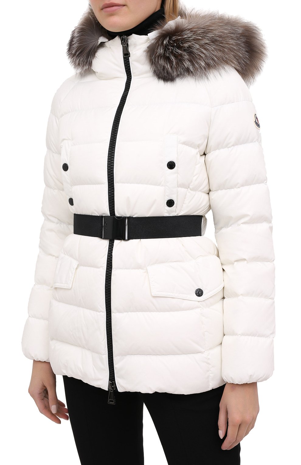 Пуховик MONCLER белого цвета по цене 196500 руб., арт. F2-093-1B540-02-C0059, фото 3 Пуховик MONCLER, арт. F2-093-1B540-02-C0059, фото 3