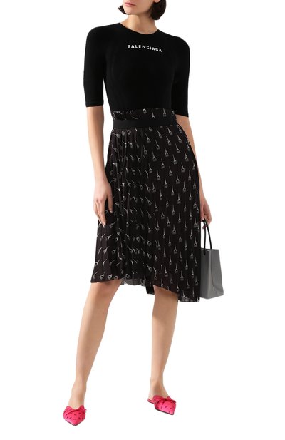 Топ BALENCIAGA черного цвета по цене 35650 руб., арт. 570786/TEVC1, фото 2 Топ BALENCIAGA, арт. 570786/TEVC1, фото 2