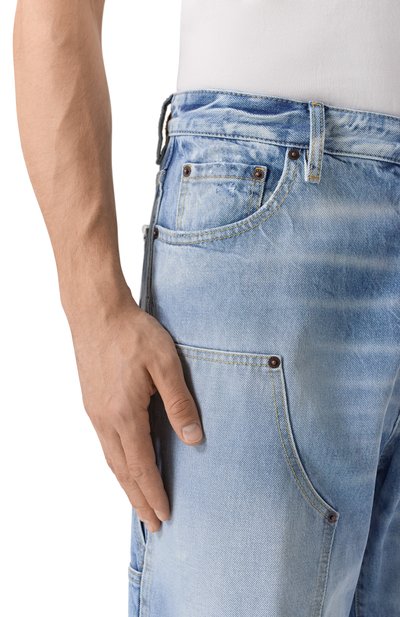Джинсы loose carpenter DSQUARED2 голубого цвета по цене 72000 руб., арт. S74LB1747/S30839, фото 5 Джинсы loose carpenter DSQUARED2, арт. S74LB1747/S30839, фото 5