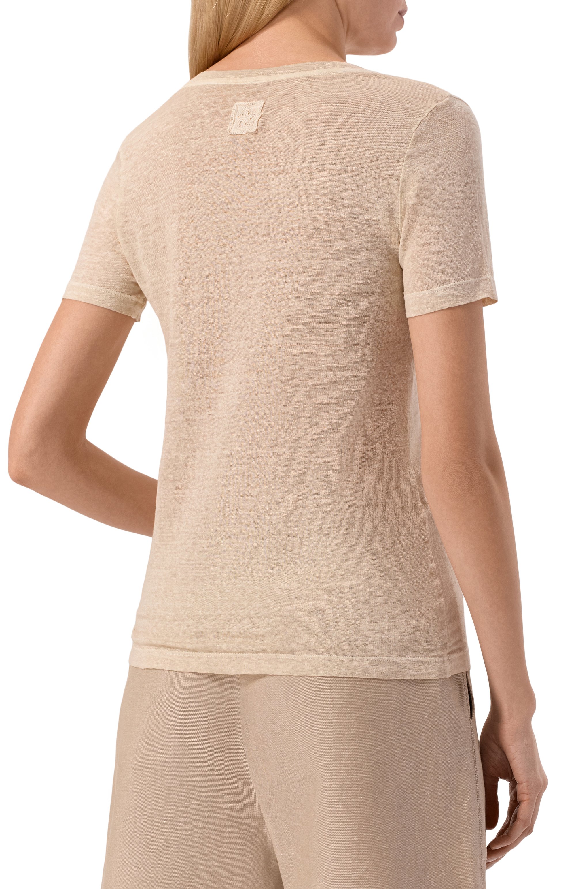 Льняная футболка 120% LINO бежевого цвета по цене 21250 руб., арт. 33ALIW7761/000B568, фото 4 Льняная футболка 120% LINO, арт. 33ALIW7761/000B568, фото 4