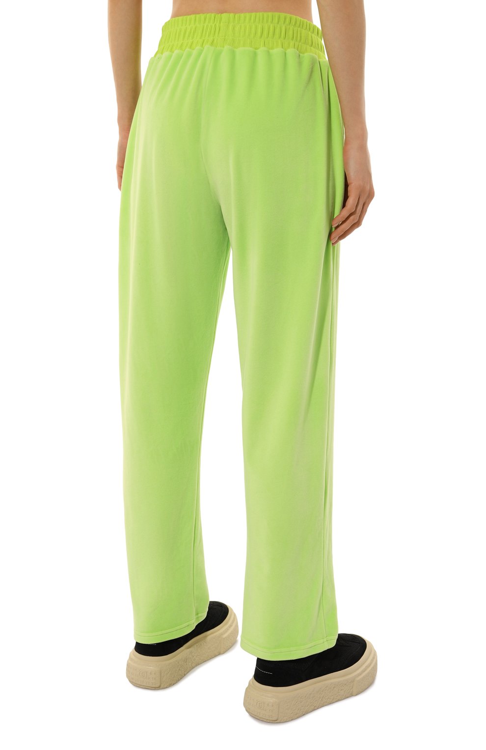 Бархатные брюки EVERREVER салатового цвета по цене 8200 руб., арт. RE-TRPN-WM-GREEN, фото 4 Бархатные брюки EVERREVER, арт. RE-TRPN-WM-GREEN, фото 4